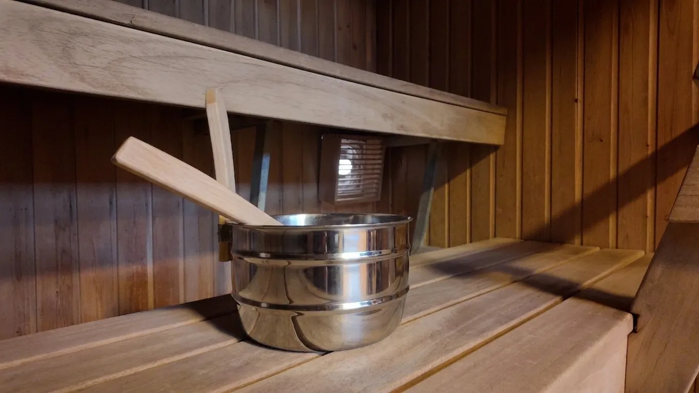 Peltohovin lämminhenkinen sauna